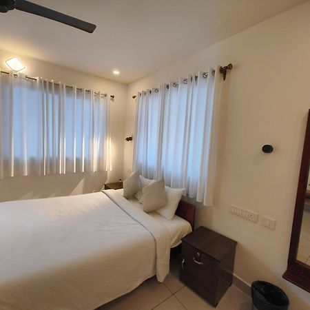 Oriole Homestay Thekkady Buitenkant foto
