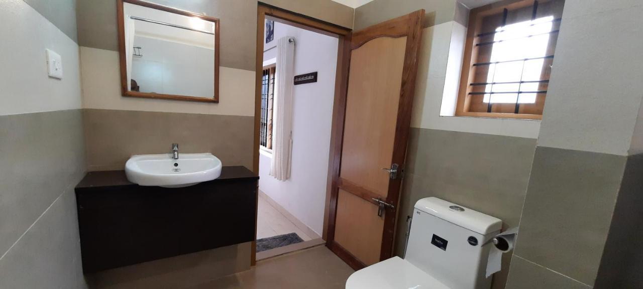 Oriole Homestay Thekkady Buitenkant foto