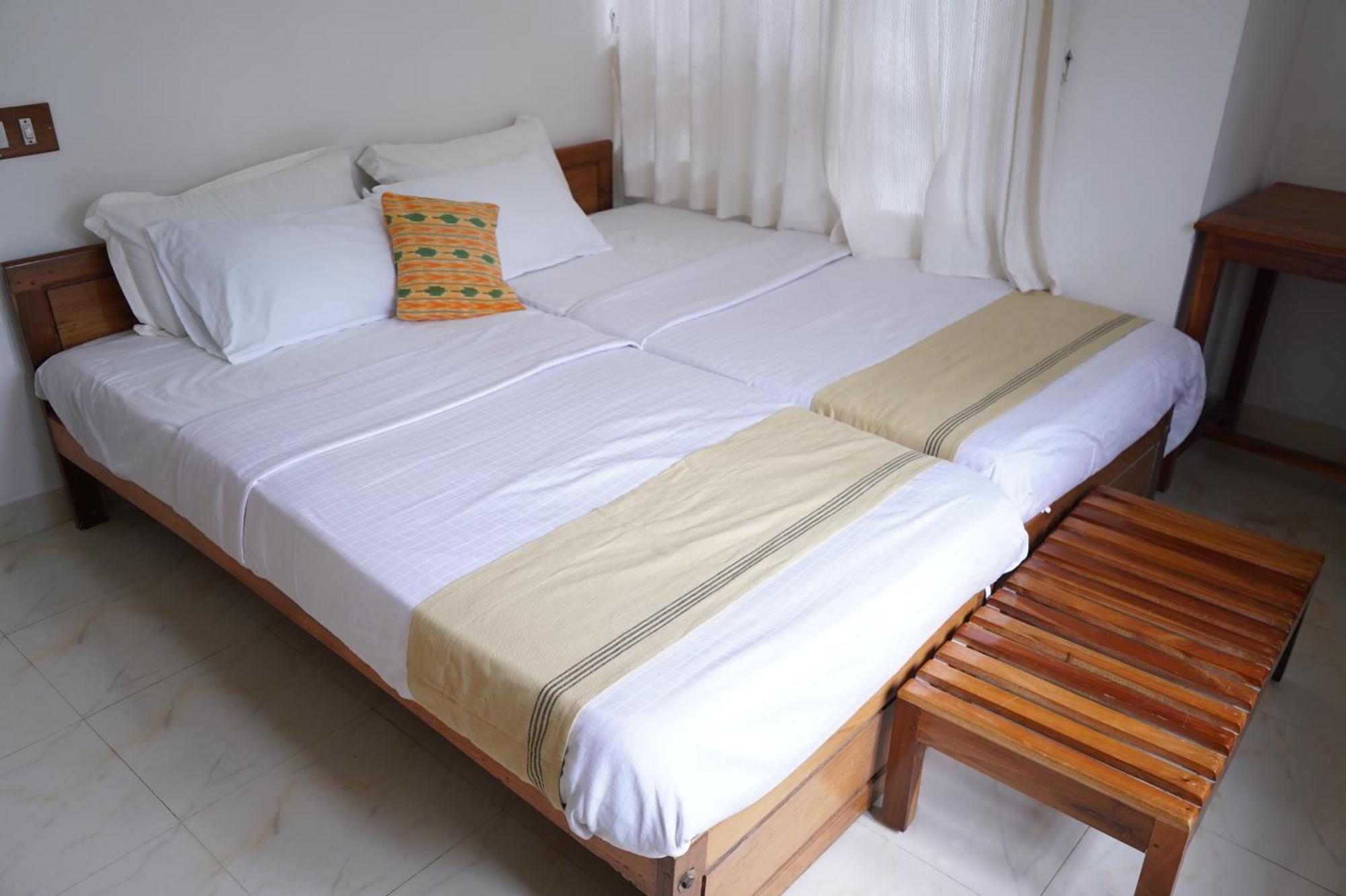 Oriole Homestay Thekkady Buitenkant foto