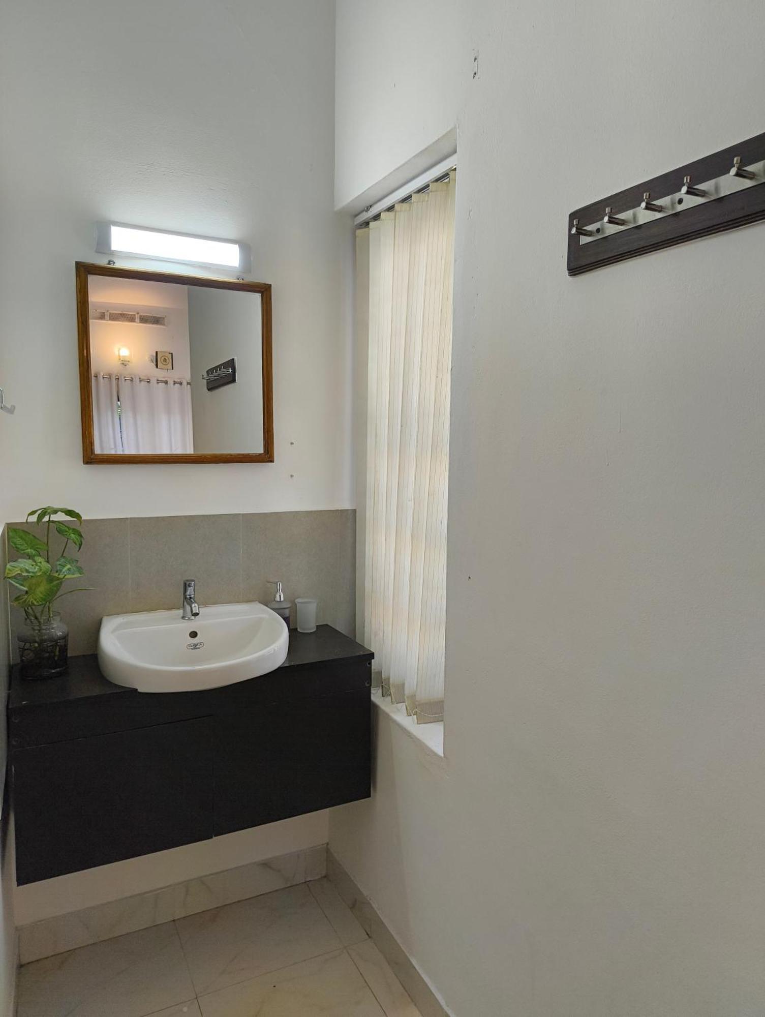 Oriole Homestay Thekkady Buitenkant foto