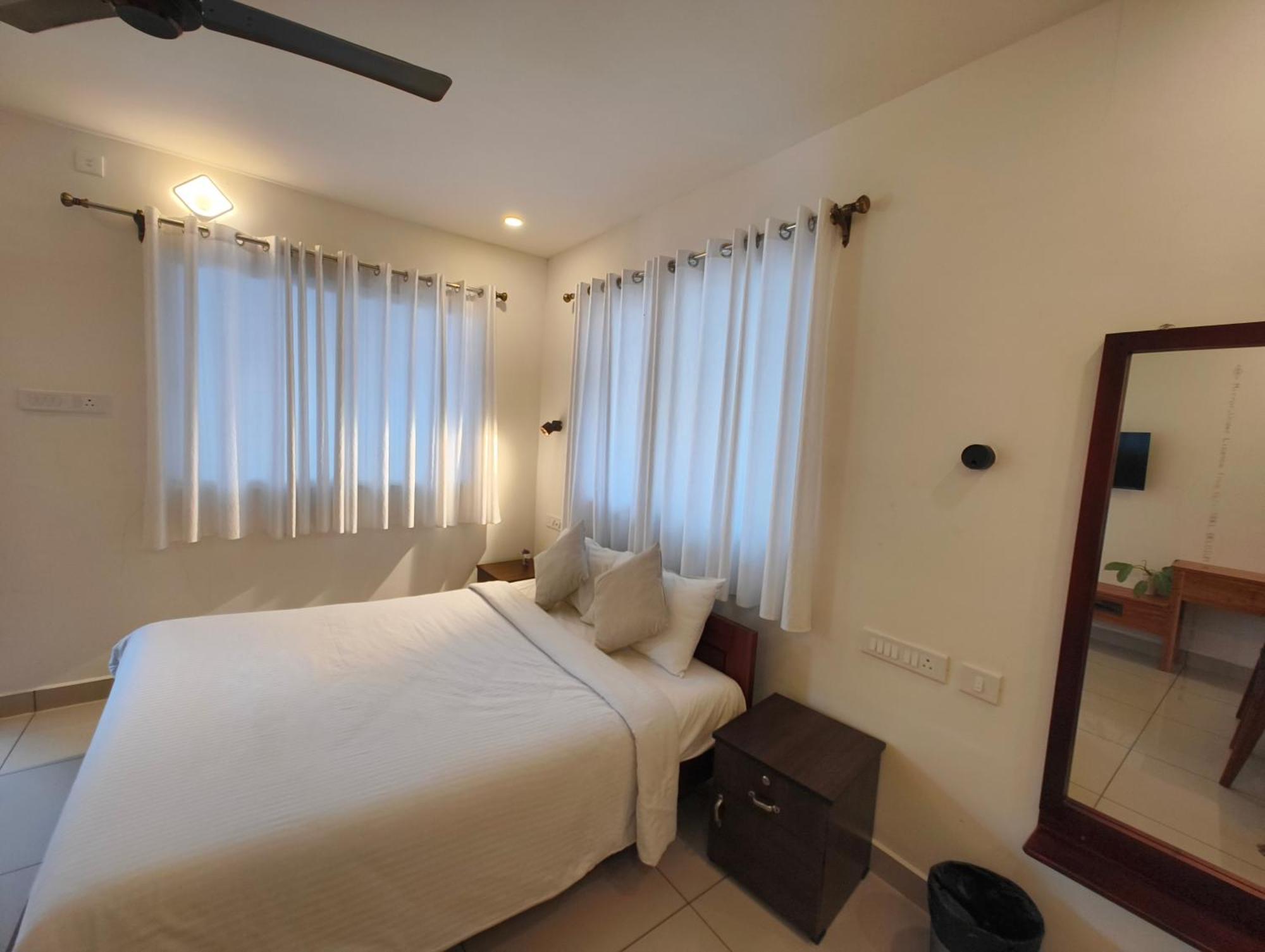 Oriole Homestay Thekkady Buitenkant foto