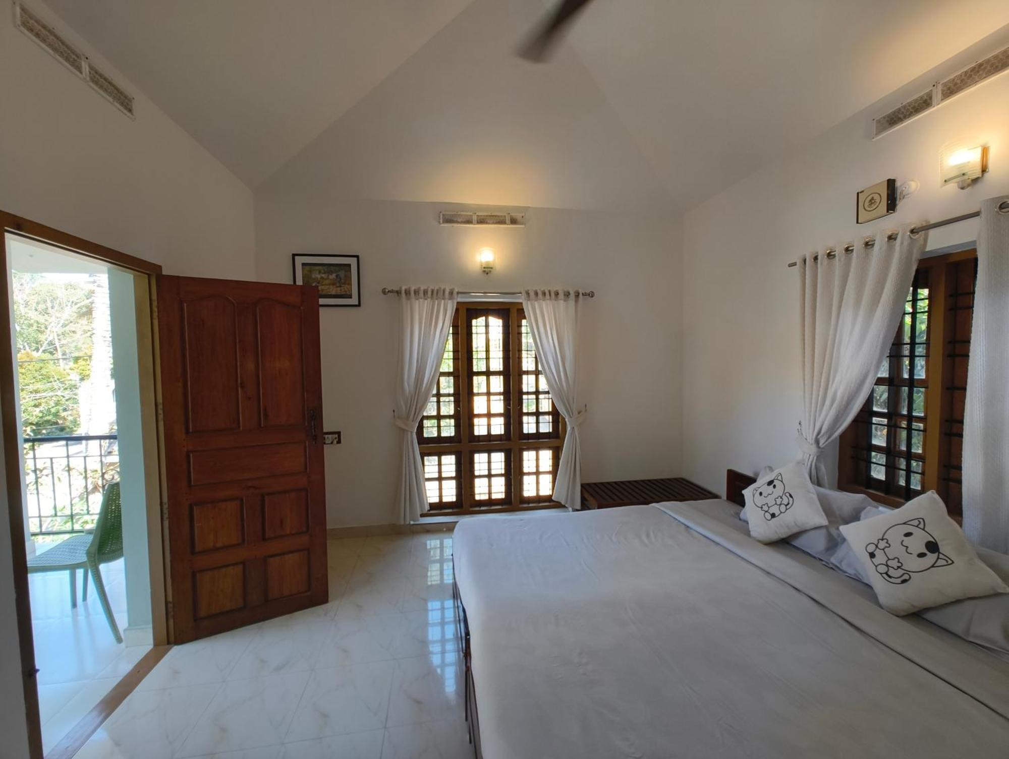 Oriole Homestay Thekkady Buitenkant foto