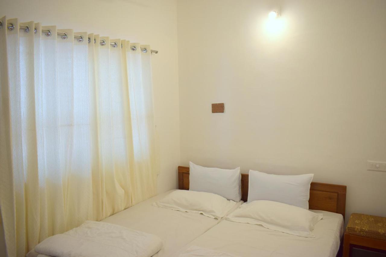 Oriole Homestay Thekkady Buitenkant foto