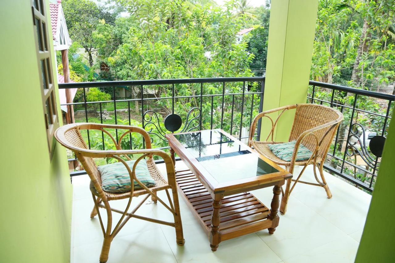 Oriole Homestay Thekkady Buitenkant foto